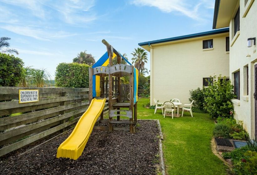 Ocean Drive Apartments