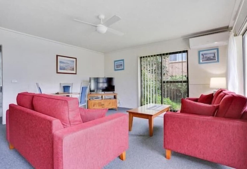 Ocean Drive Apartments