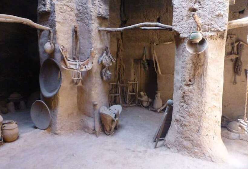 پانسیون Camp Adounia