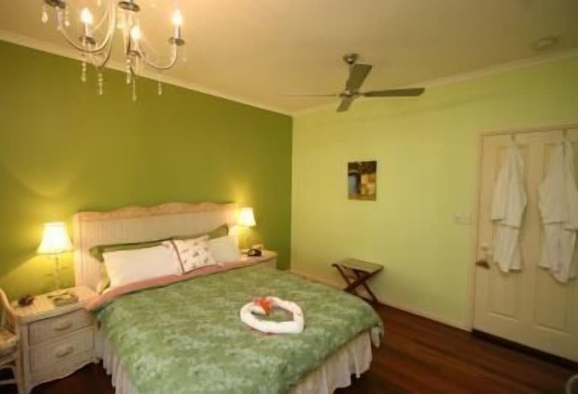 بنسيون Noosa Country House