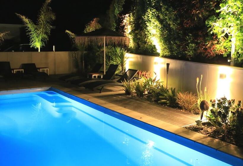 Пансион The Bay Lodge