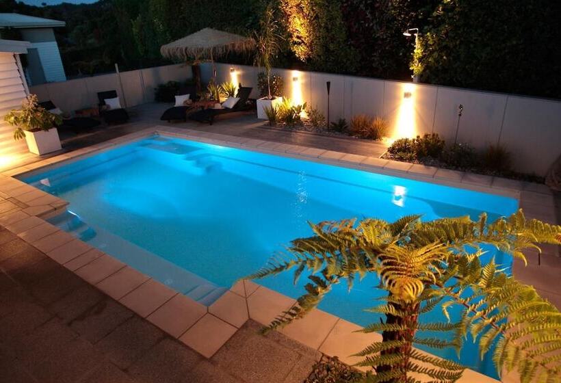 بنسيون The Bay Lodge