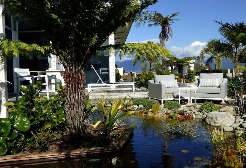 بنسيون The Bay Lodge