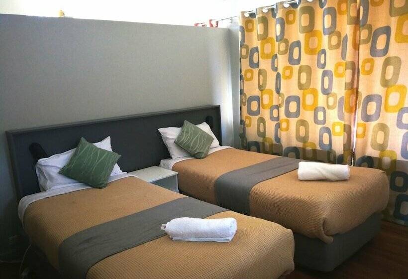 פנסיון Vineyard Hill