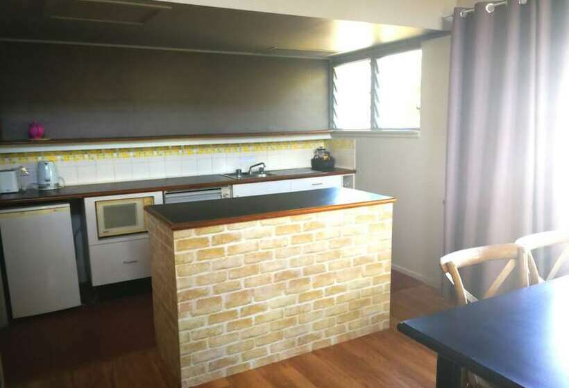 פנסיון Vineyard Hill