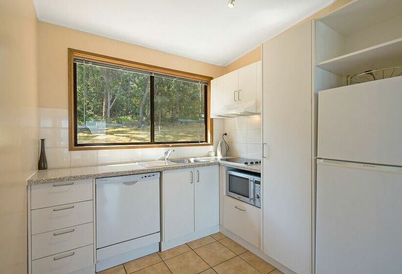 Quarantine Bay Beach Cottages