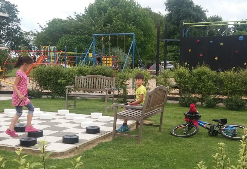 אתר נופש Levin Top 10 Holiday Park