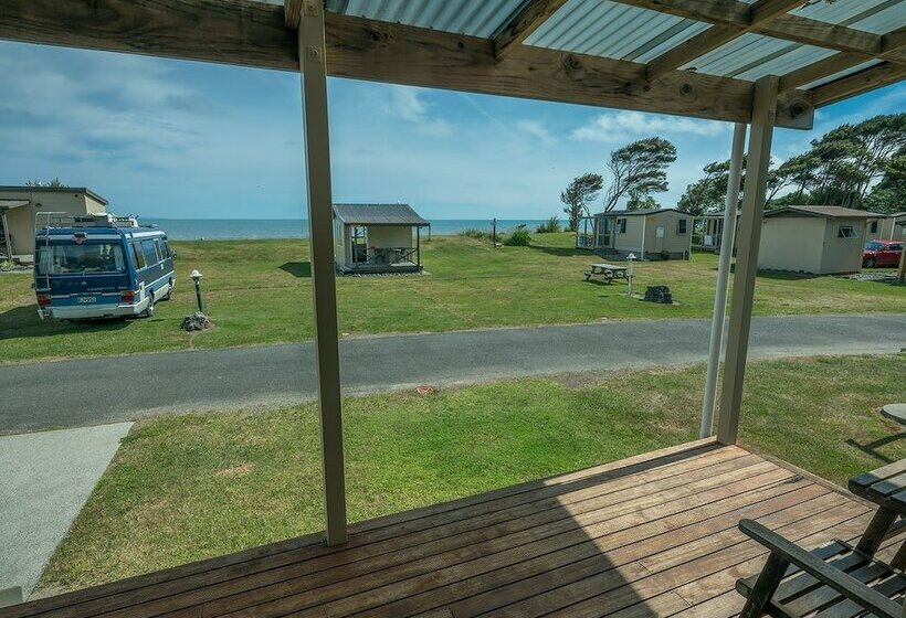 渡假胜地  Pohara Beach Top 10 Holiday Park