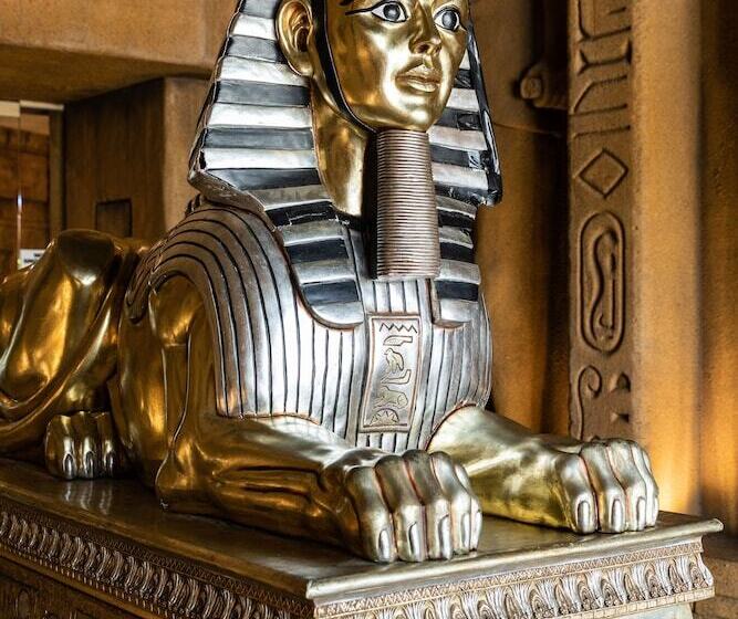 Sphinx Hotel Motel