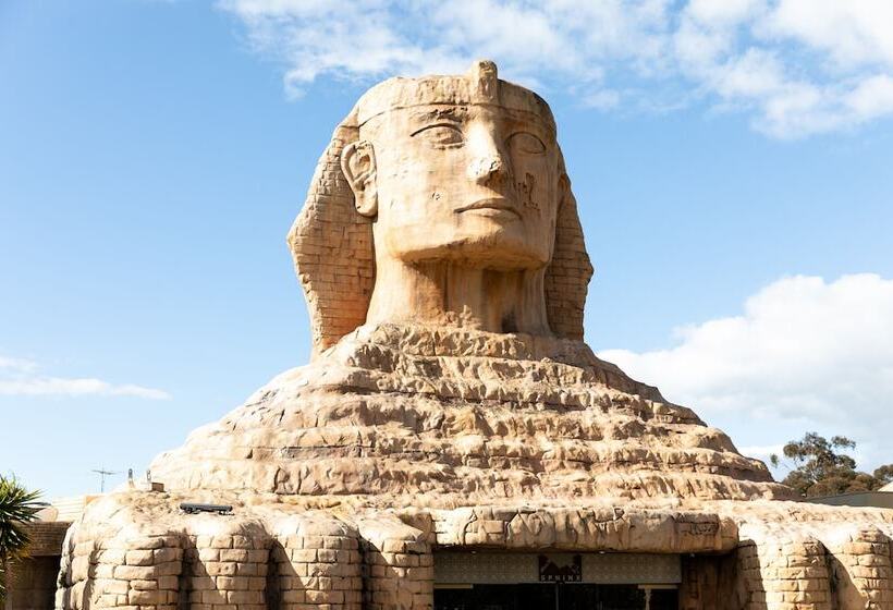 Sphinx Hotel Motel