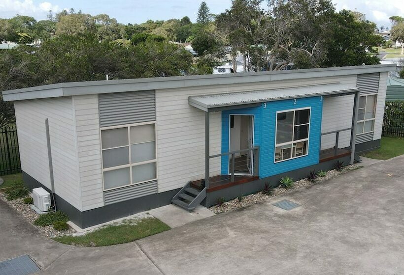 The Bowlo Holiday Cabins