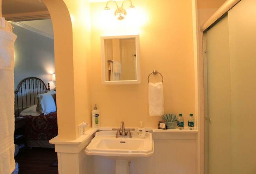 مبيت وإفطار Mount Dora Historic Inn