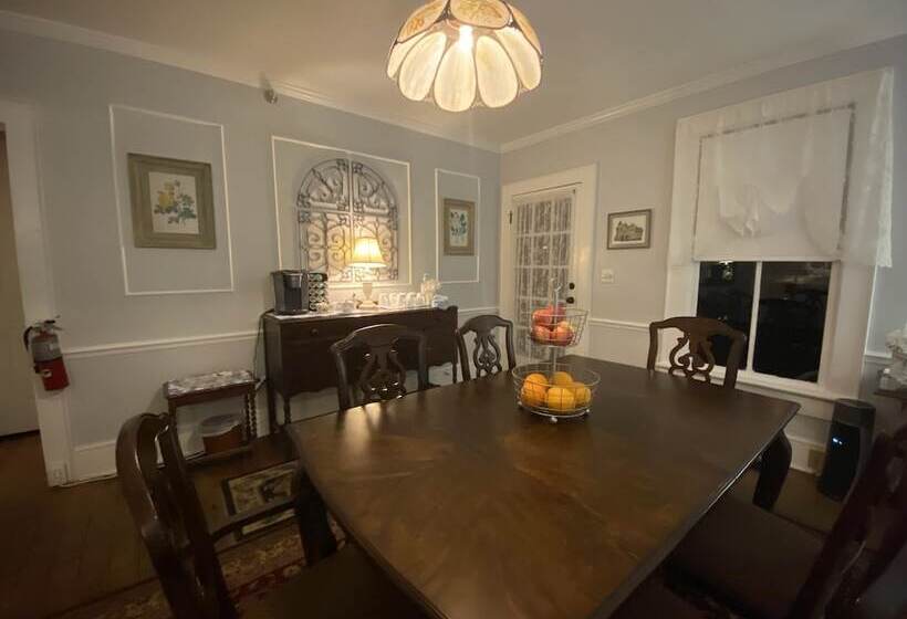 مبيت وإفطار Mount Dora Historic Inn