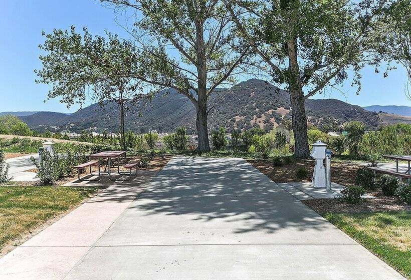 Flying Flags Rv Resort & Campground