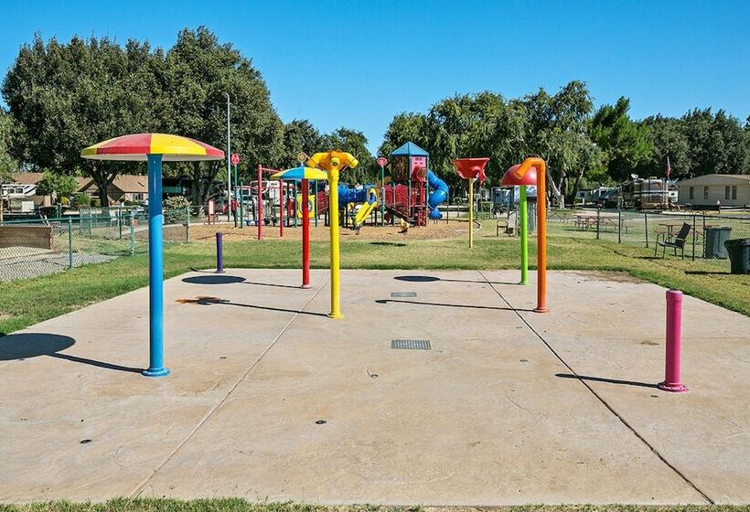 Flying Flags Rv Resort & Campground