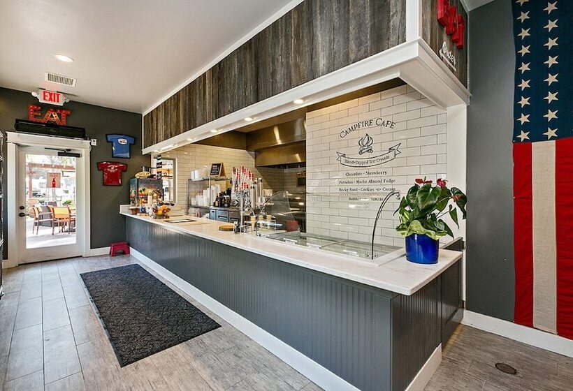 Flying Flags Rv Resort & Campground