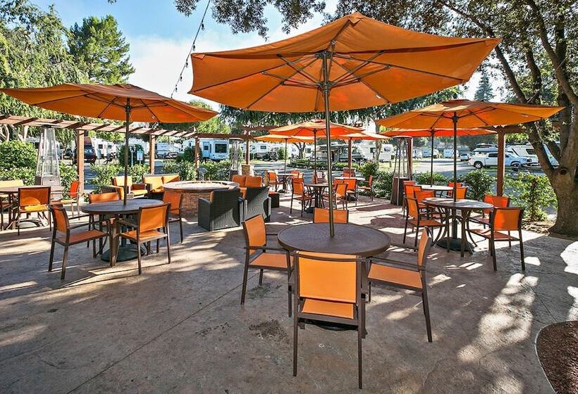 Flying Flags Rv Resort & Campground