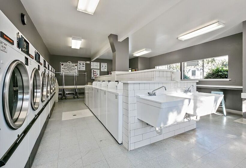 Flying Flags Rv Resort & Campground