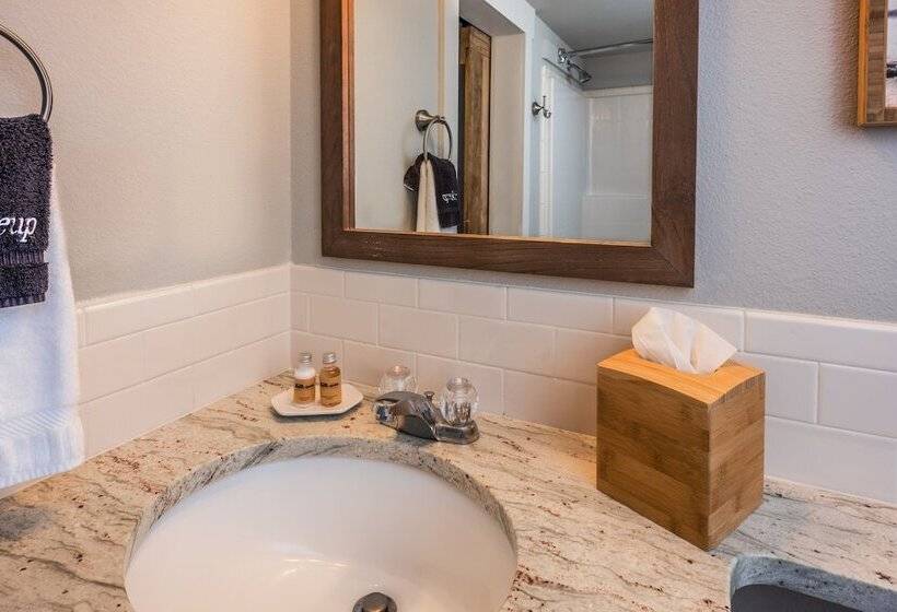 Flying Flags Rv Resort & Campground