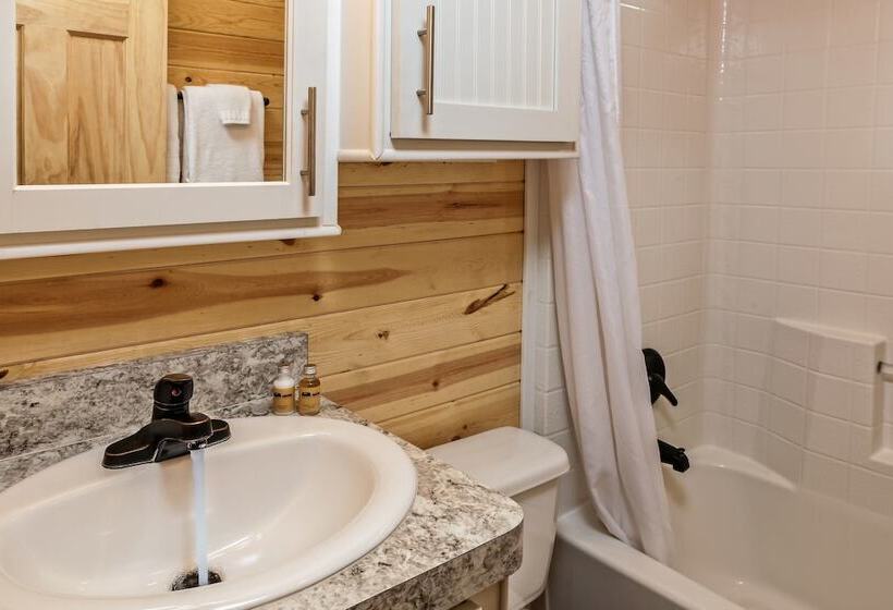 Flying Flags Rv Resort & Campground