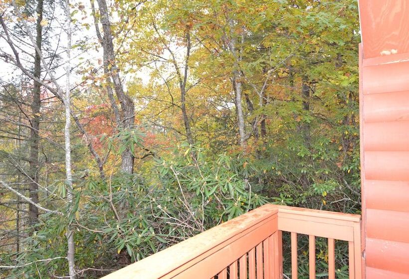 Honeymoon Hills Gatlinburg Cabin Rentals