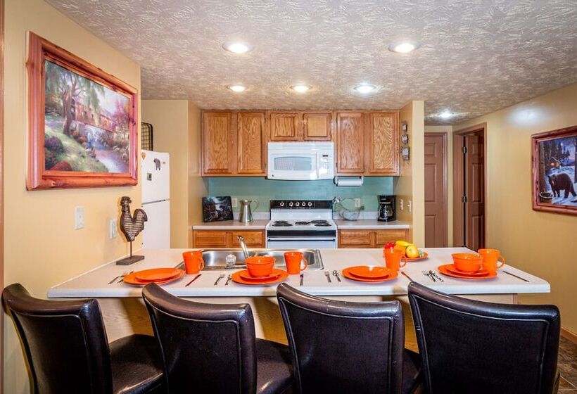 Honeymoon Hills Gatlinburg Cabin Rentals