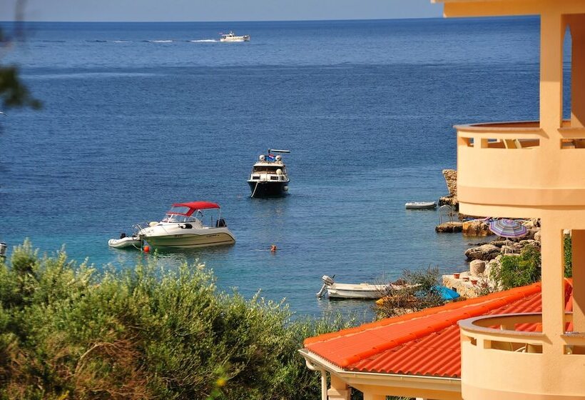 Lastura Aparthotel & Mobile Homes