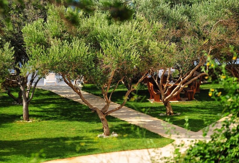 Lastura Aparthotel & Mobile Homes