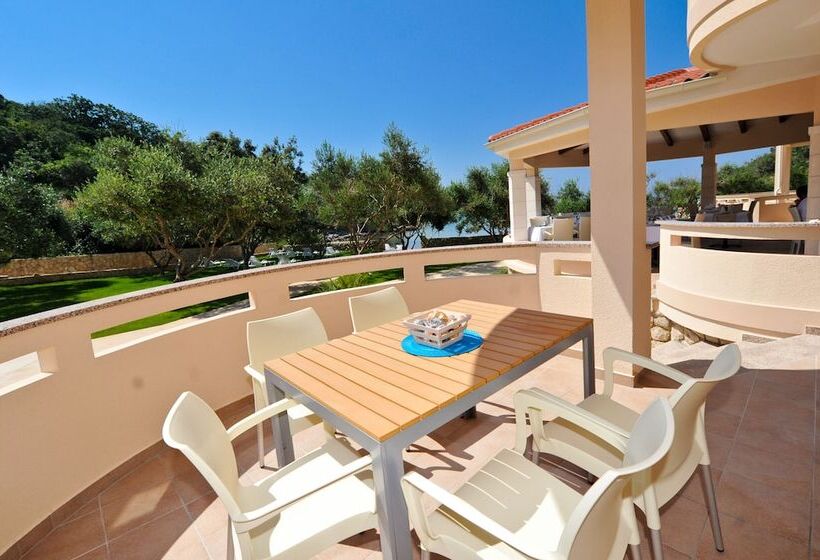 Lastura Aparthotel & Mobile Homes