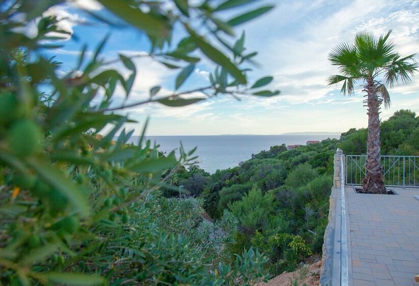 Lastura Aparthotel & Mobile Homes