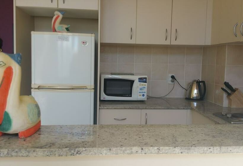 ホテル Bali In Broughton