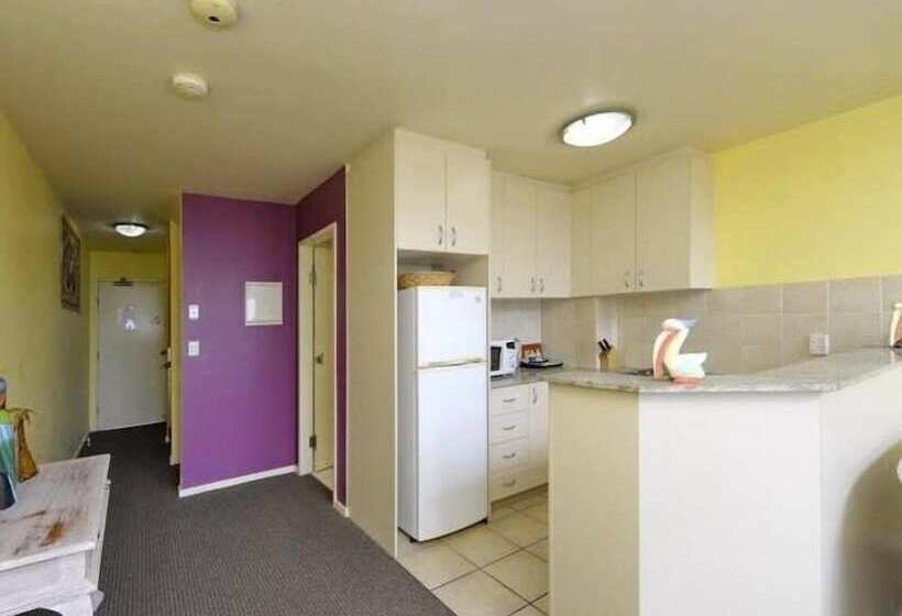 ホテル Bali In Broughton