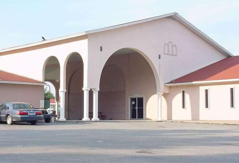 Отель Brennan Beach Rv Resort   Caravan Park