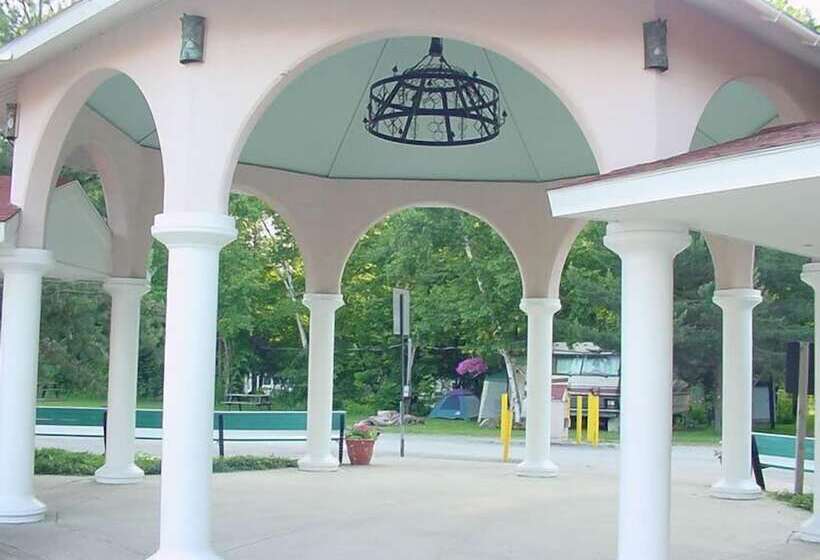 酒店 Brennan Beach Rv Resort   Caravan Park