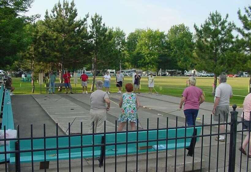 酒店 Brennan Beach Rv Resort   Caravan Park