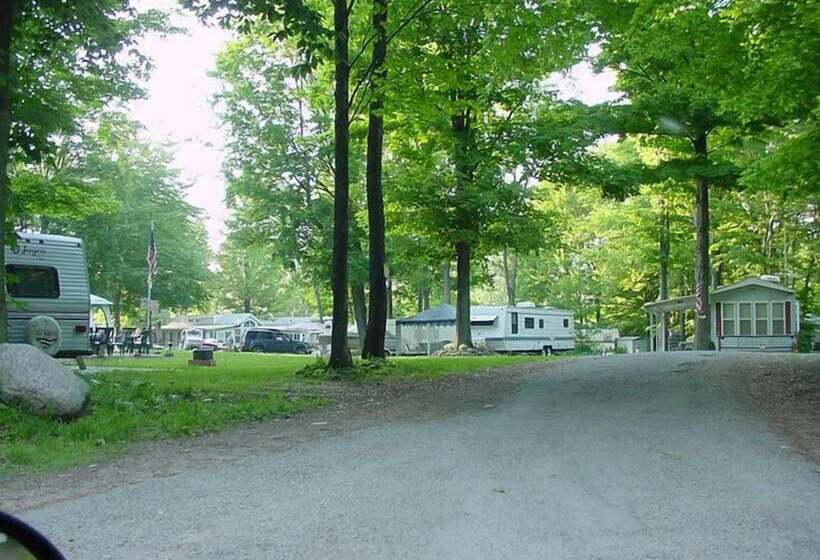 酒店 Brennan Beach Rv Resort   Caravan Park