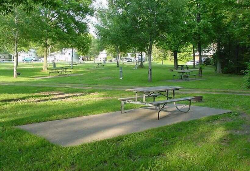 酒店 Brennan Beach Rv Resort   Caravan Park