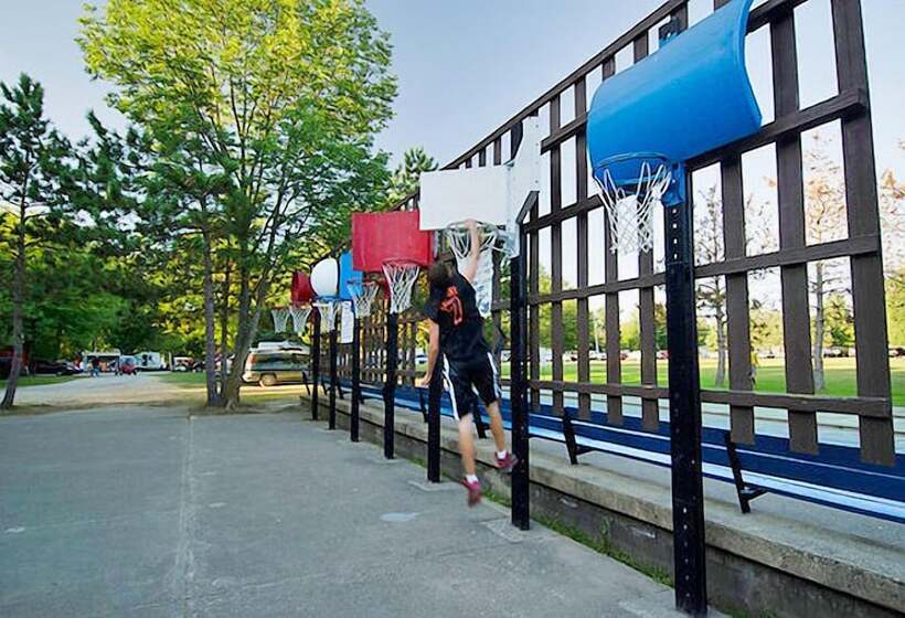 酒店 Brennan Beach Rv Resort   Caravan Park