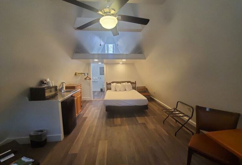 فندق Coolfont Resort