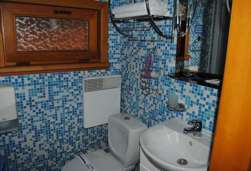 هتل Kompleks Otdykha Elki Palki