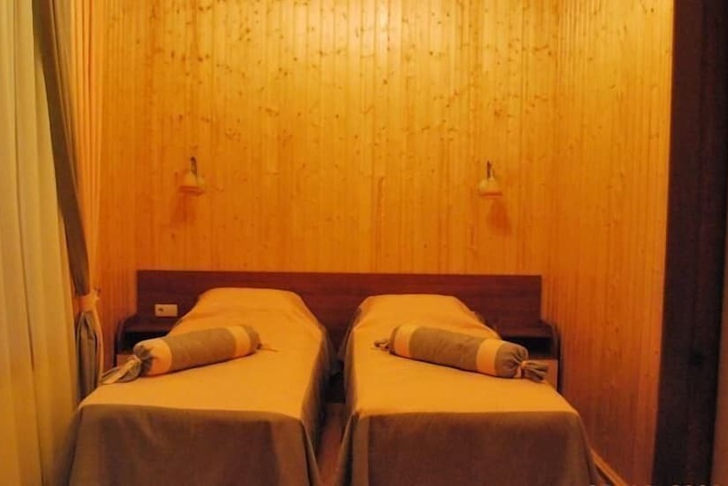 هتل Kompleks Otdykha Elki Palki