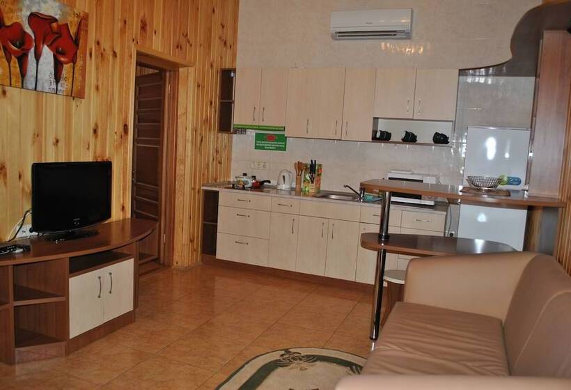 هتل Kompleks Otdykha Elki Palki