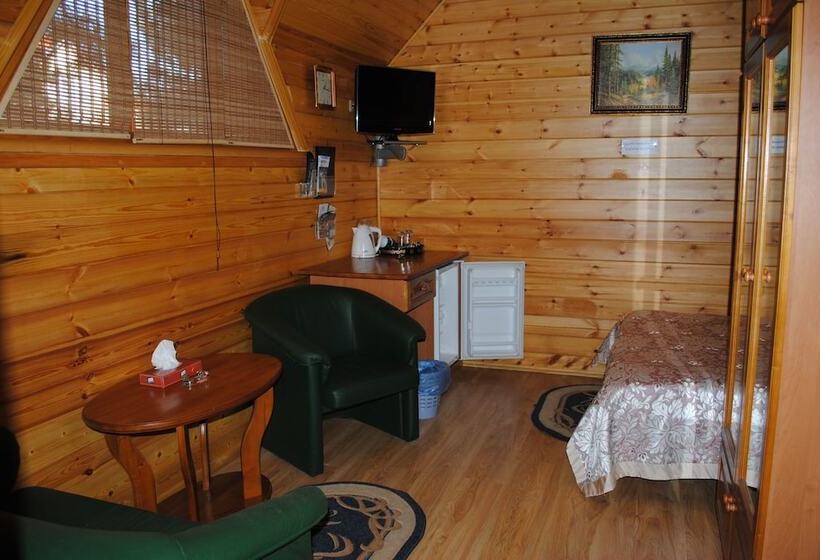 هتل Kompleks Otdykha Elki Palki