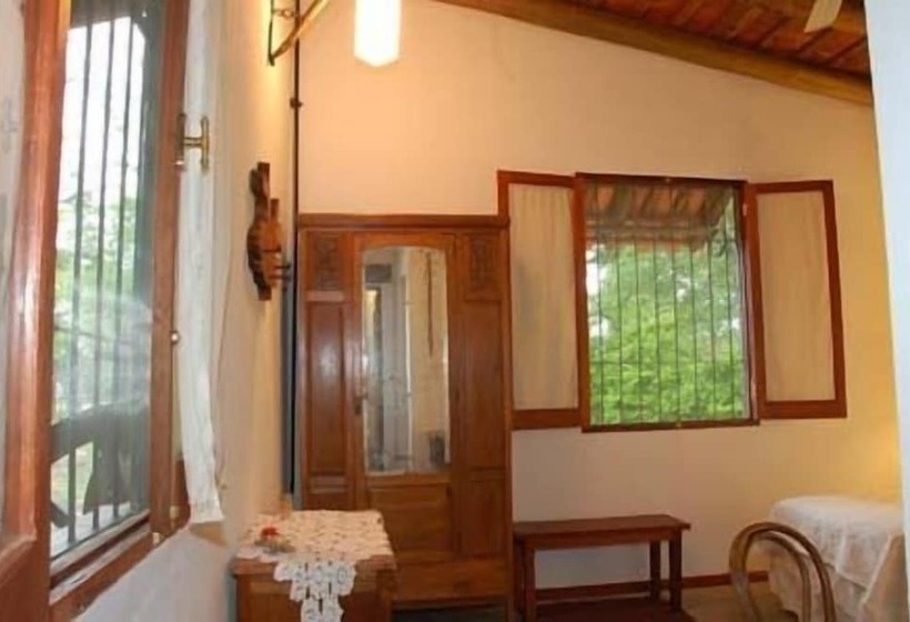 فندق Golden Lodge