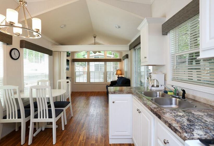 ホテル Moody Beach Rv Campground