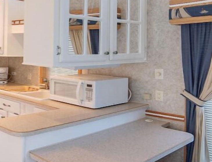 فندق Narrows Too Camping Resort