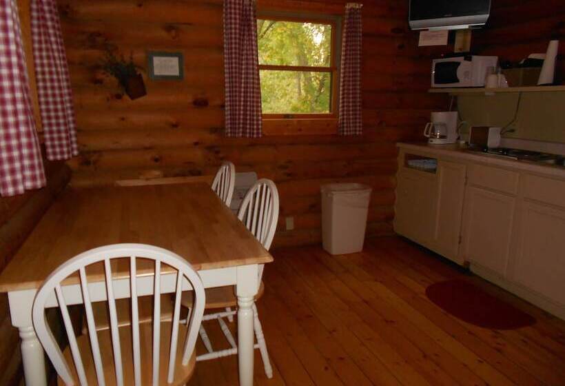 فندق Neshonoc Lakeside Camping Resort