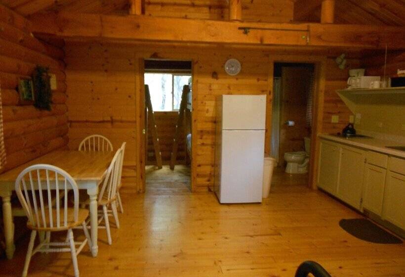 فندق Neshonoc Lakeside Camping Resort