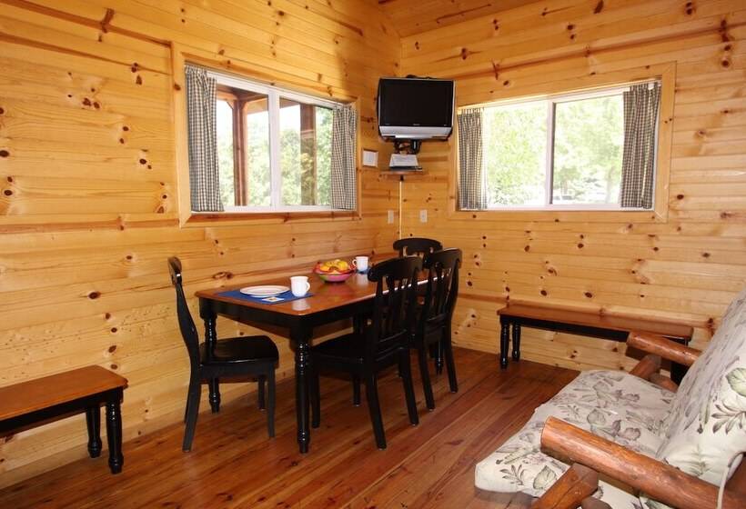 فندق Neshonoc Lakeside Camping Resort