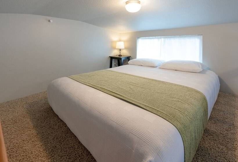 فندق Oceanside Beachfront Rv Resort